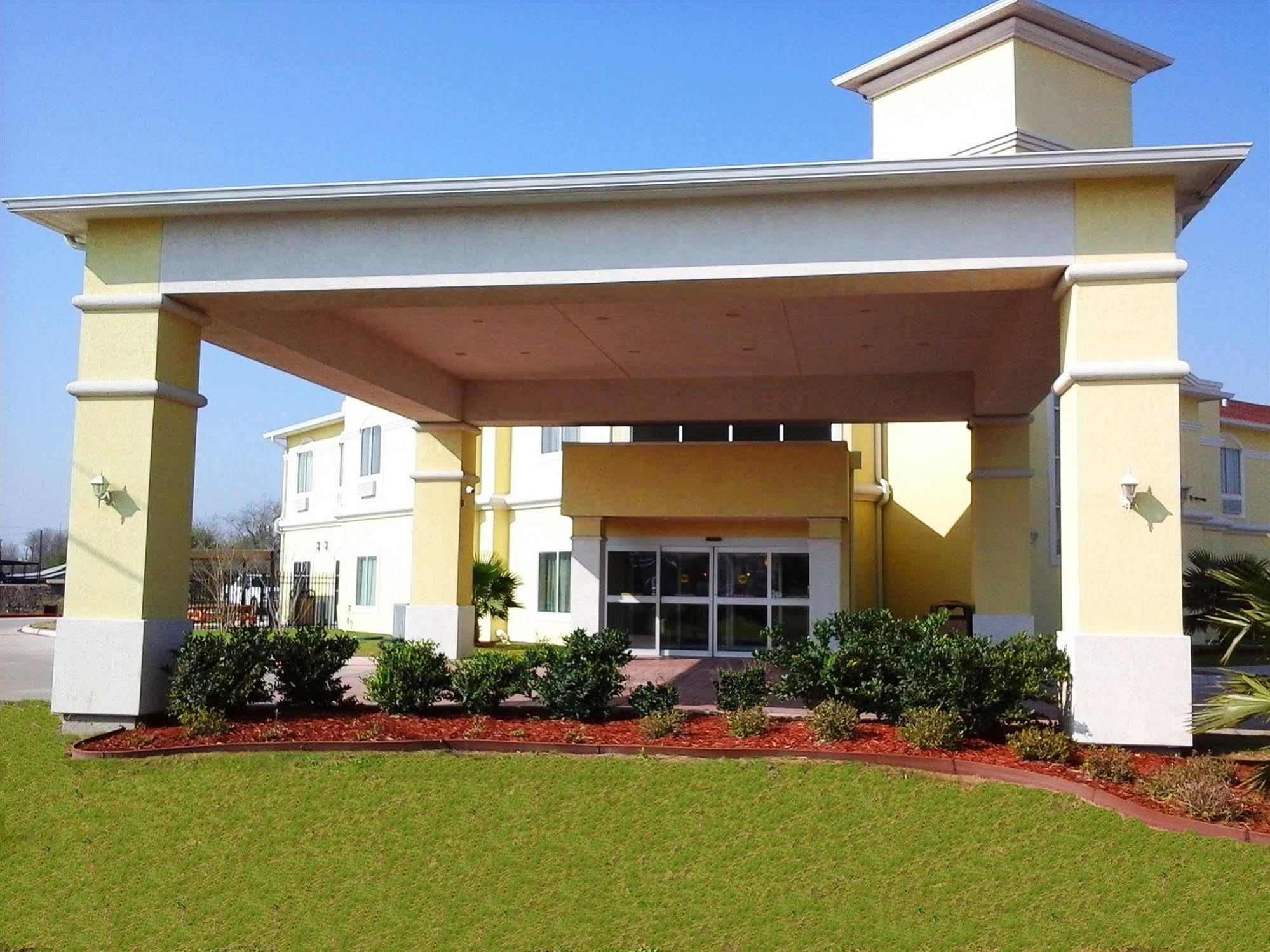 Three Rivers Inn And Suites - Three Rivers Exterior photo